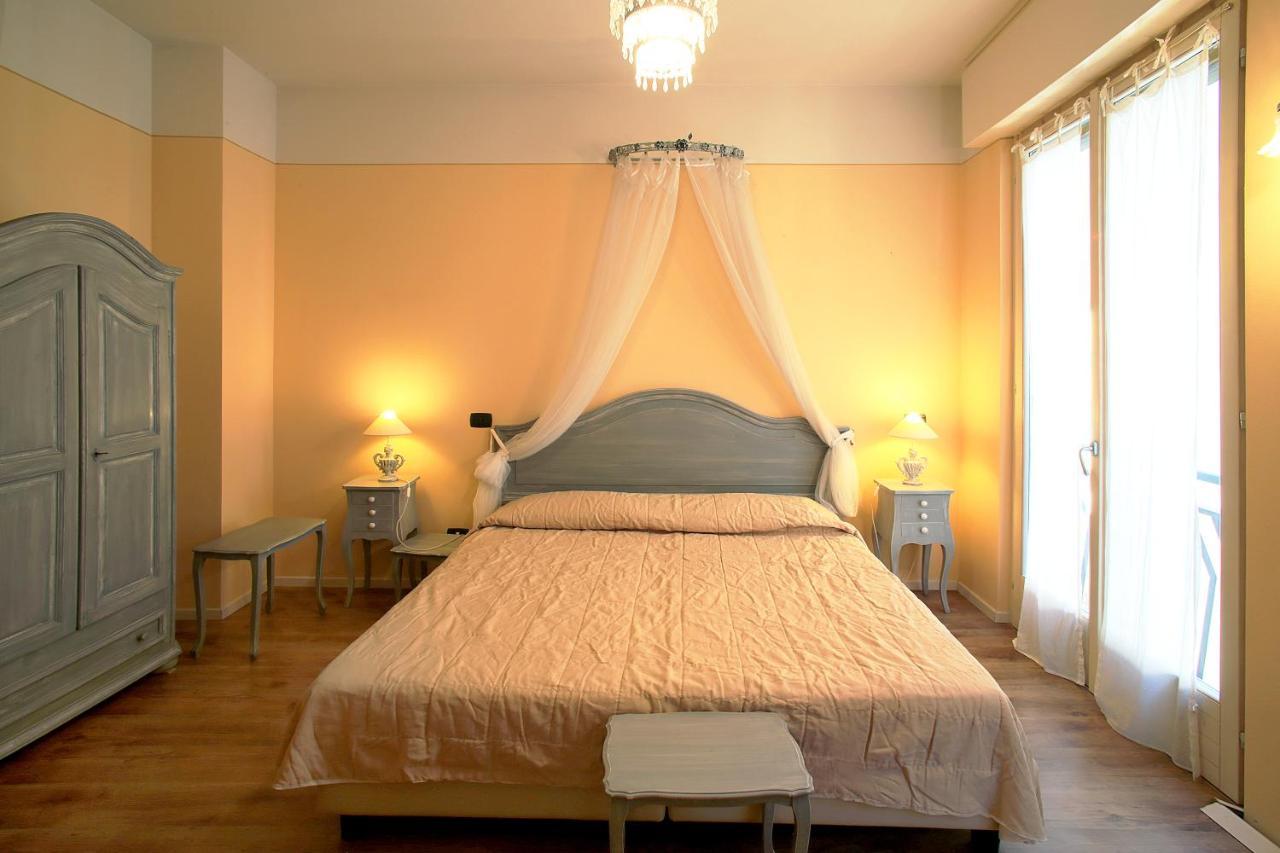 Appartamenti Piazza Umberto I توري ديل بيناكو المظهر الخارجي الصورة