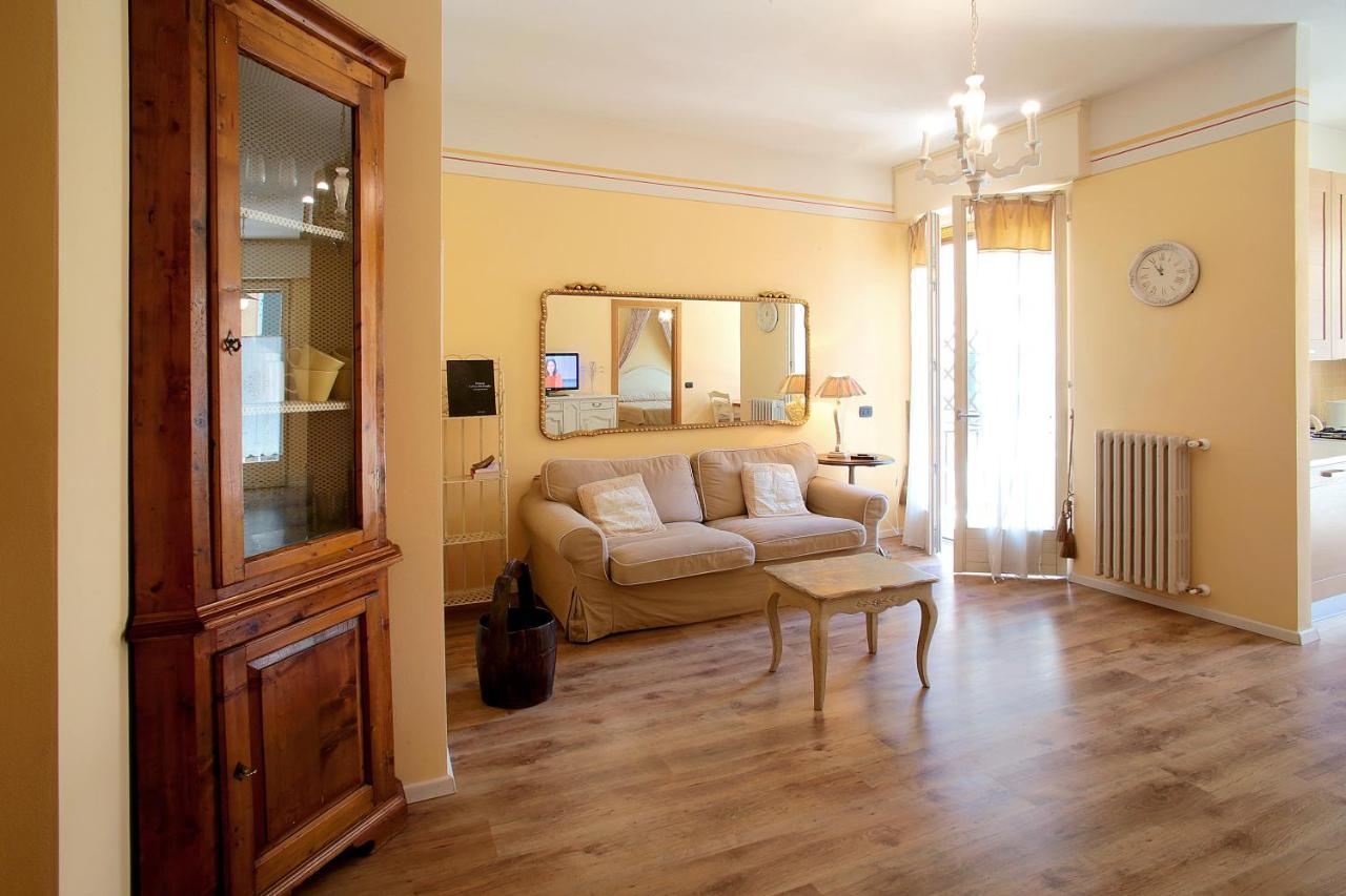 Appartamenti Piazza Umberto I توري ديل بيناكو المظهر الخارجي الصورة