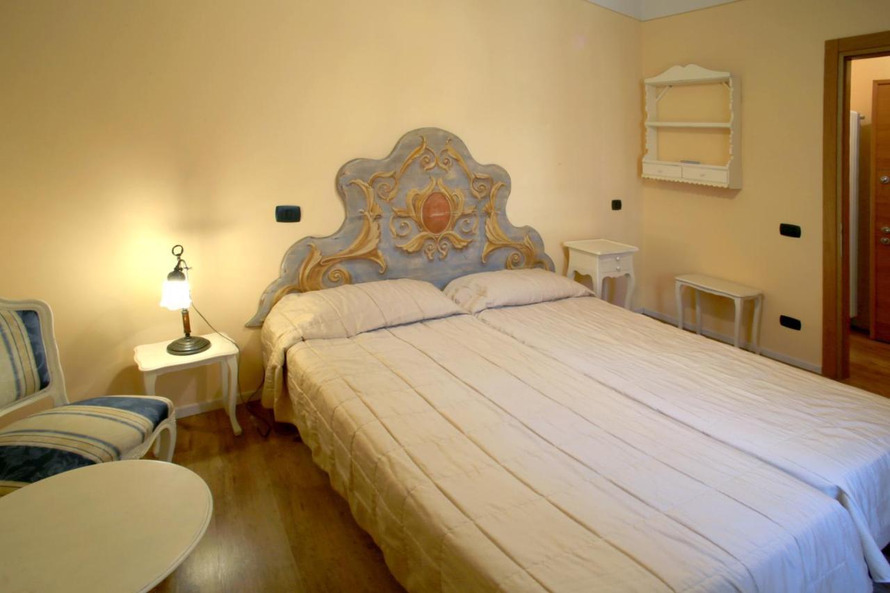 Appartamenti Piazza Umberto I توري ديل بيناكو المظهر الخارجي الصورة